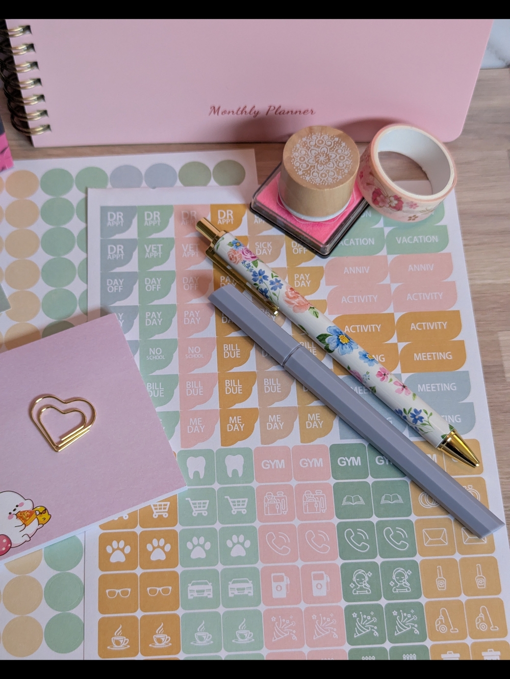 Lego Cherry Blossoms & '26-'27 Planner Set - Picture 10 of 10